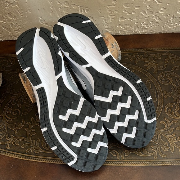 NIKE Downshifter 6 - Picture 3 of 5